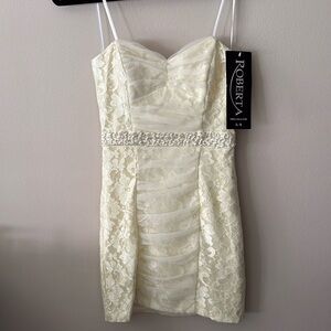 Roberta ivory  mini lace dress size 5/6